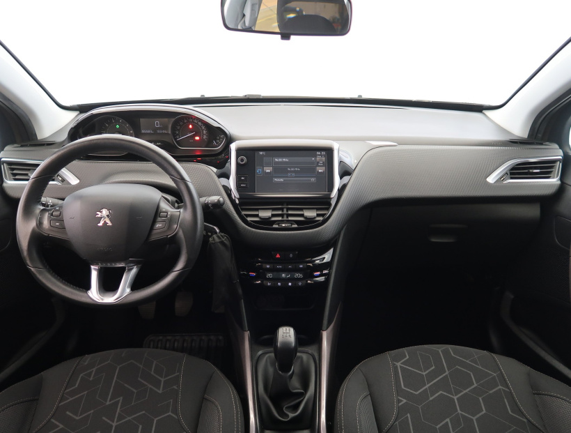 Peugeot 2008, 2016
