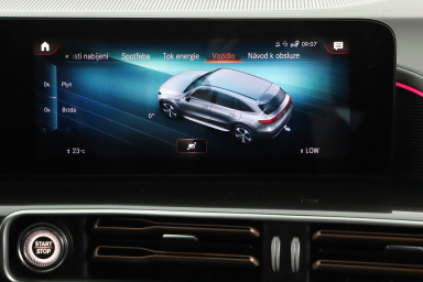 Mercedes-Benz EQC - 2020