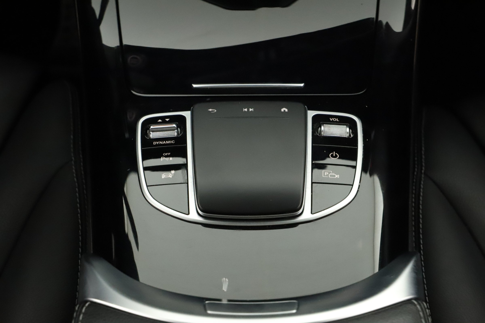 Mercedes-Benz EQC - 2020