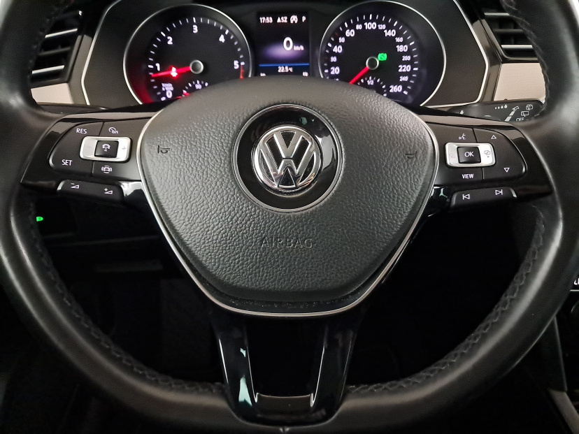 Volkswagen Passat, 2019