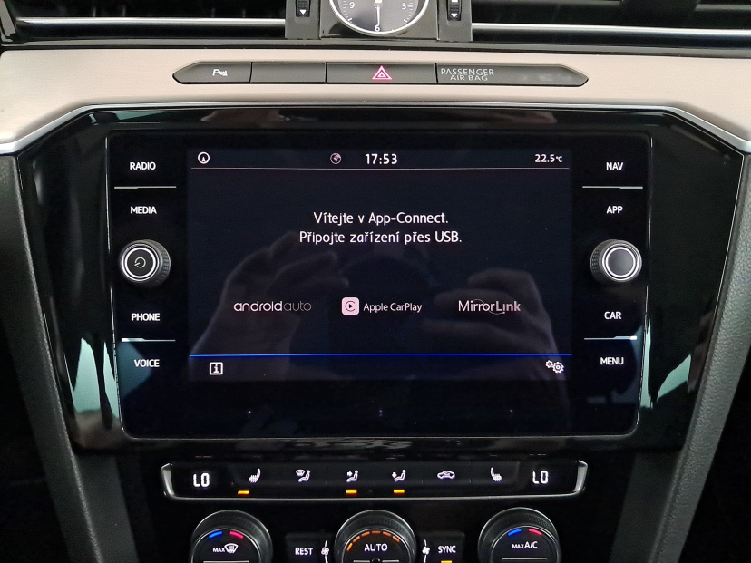 Volkswagen Passat, 2019