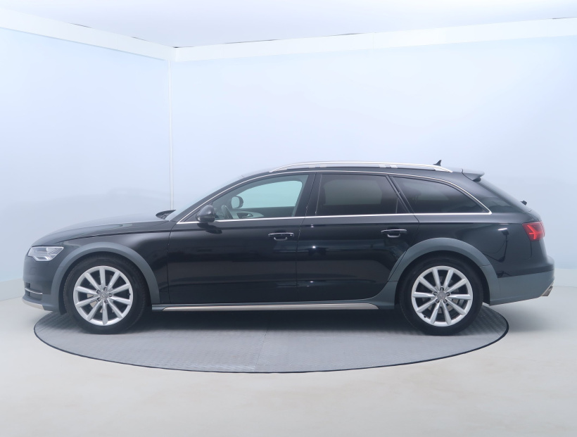Audi A6 Allroad, 2015