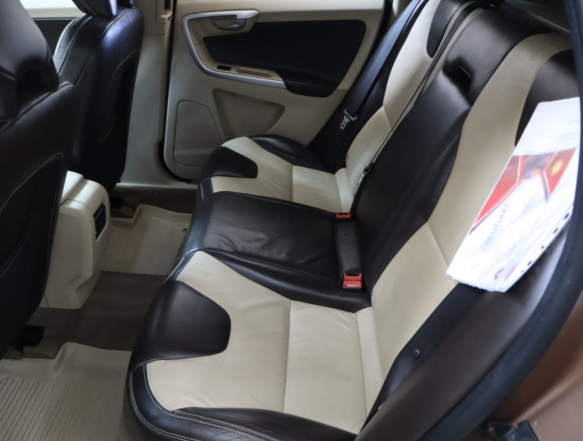 Volvo XC60, 2009