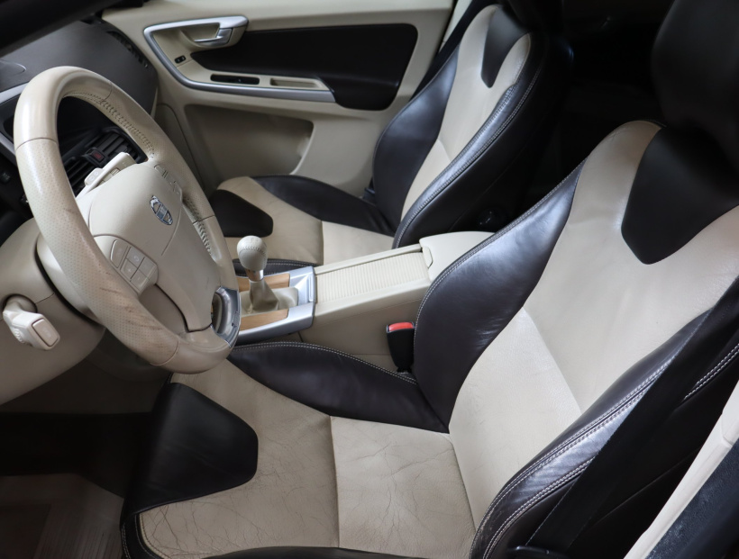 Volvo XC60, 2009