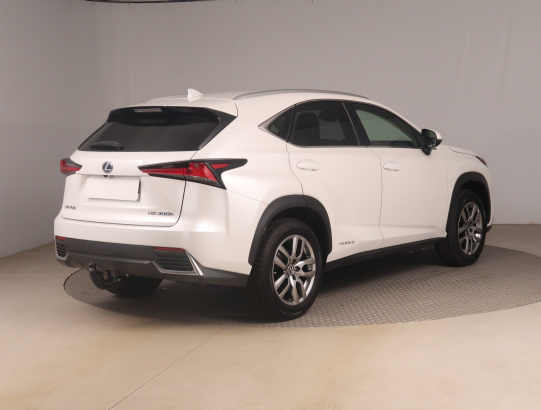 Lexus NX 300h