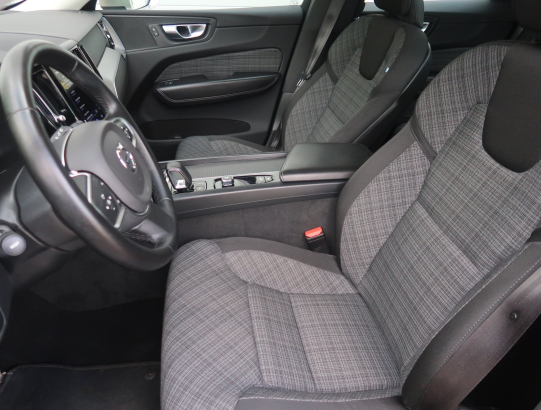 Volvo XC60 B4 AWD