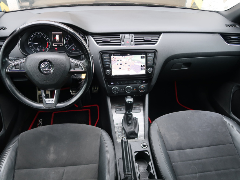 Škoda Octavia Scout, 2014
