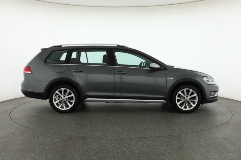 Volkswagen Golf, 2018