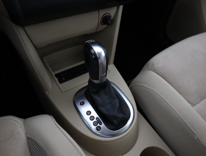 Volkswagen Touran, 2011