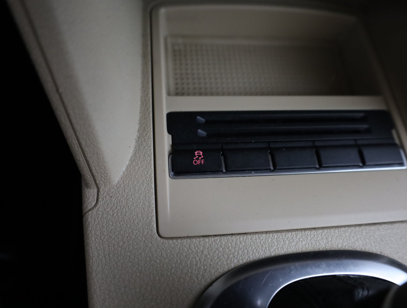 Volkswagen Touran, 2011