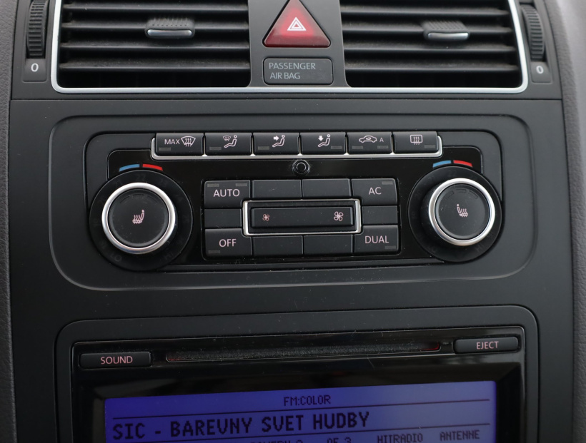 Volkswagen Touran, 2011