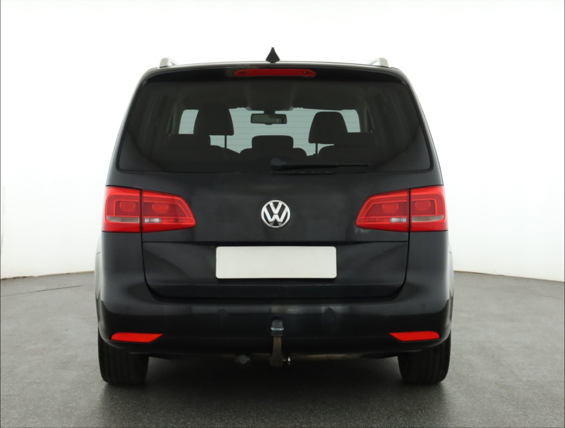 Volkswagen Touran, 2011
