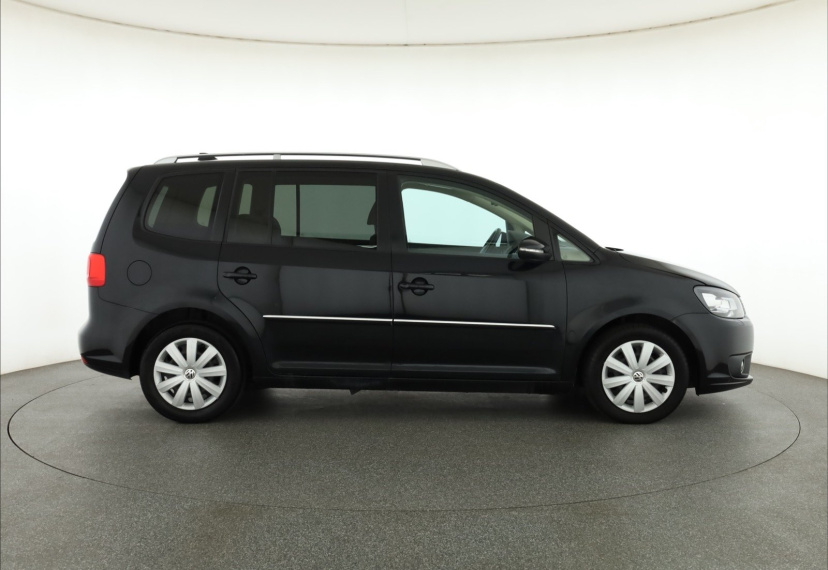 Volkswagen Touran, 2011