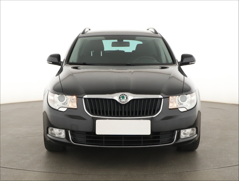 Škoda Superb, 2012