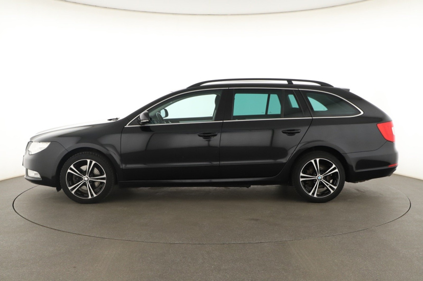 Škoda Superb, 2012