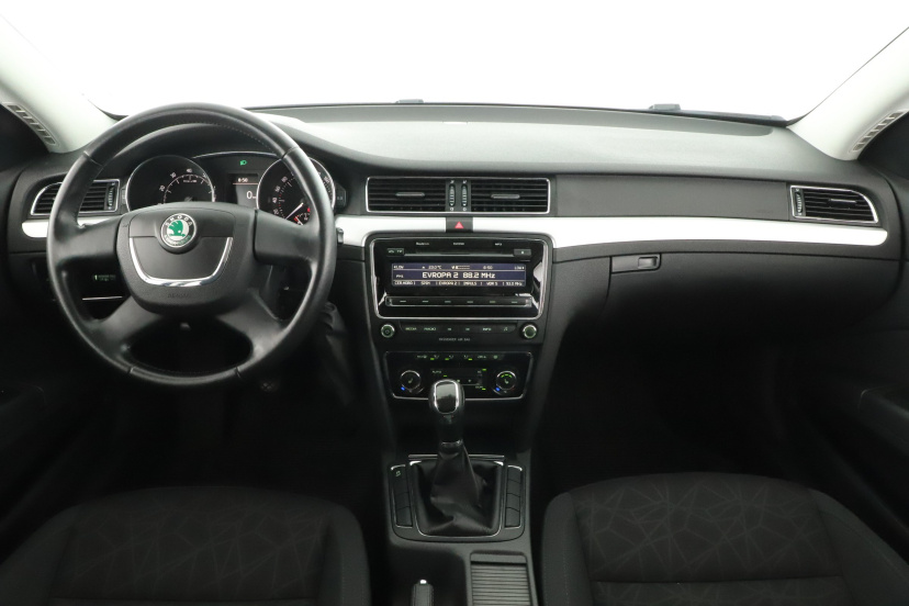 Škoda Superb, 2012