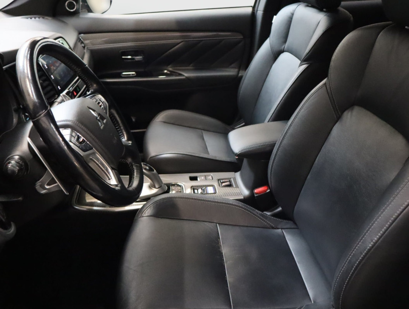 Mitsubishi Outlander, 2019