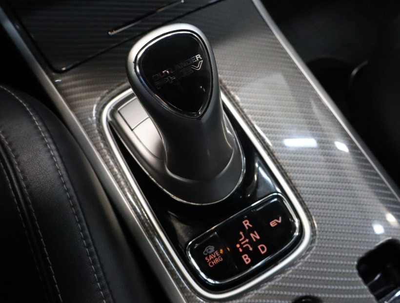 Mitsubishi Outlander, 2019