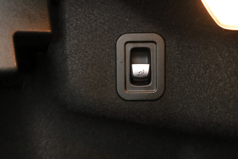 Mercedes-Benz C, 2018