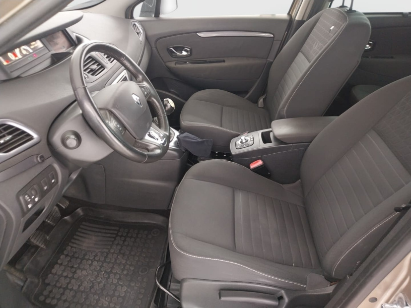 Renault Grand Scenic, 2016