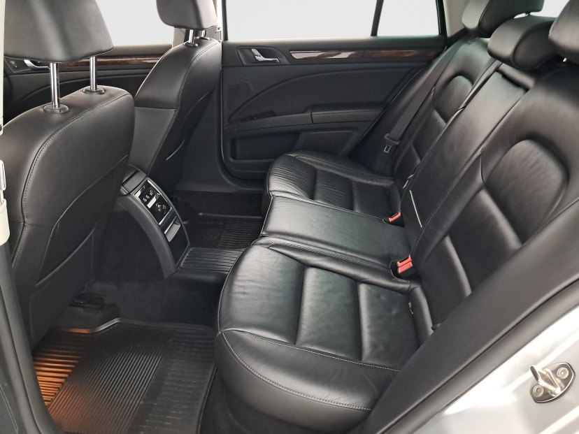 Škoda Superb, 2013