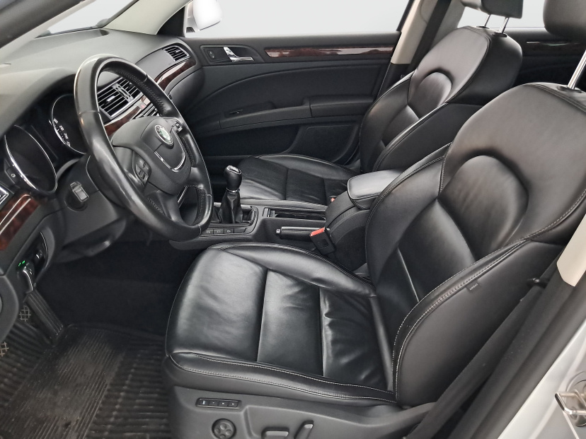 Škoda Superb, 2013