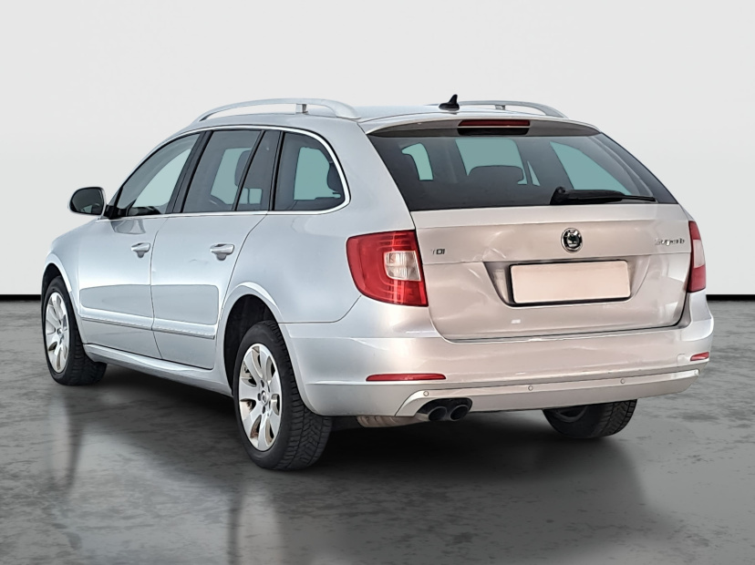 Škoda Superb, 2013