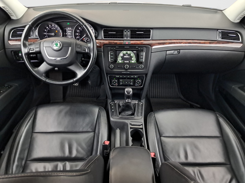 Škoda Superb, 2013