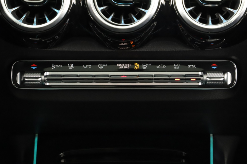 Mercedes-Benz GLB, 2023