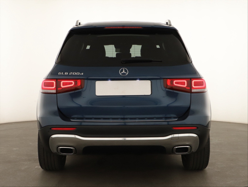 Mercedes-Benz GLB, 2023
