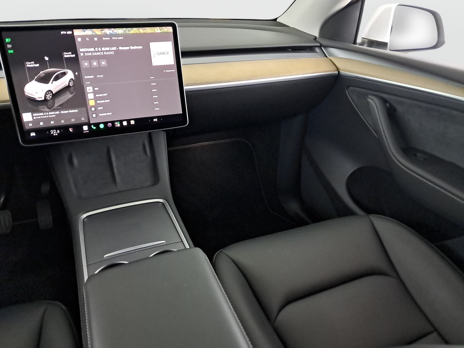 Tesla Model Y Standard Range – fotografie 11