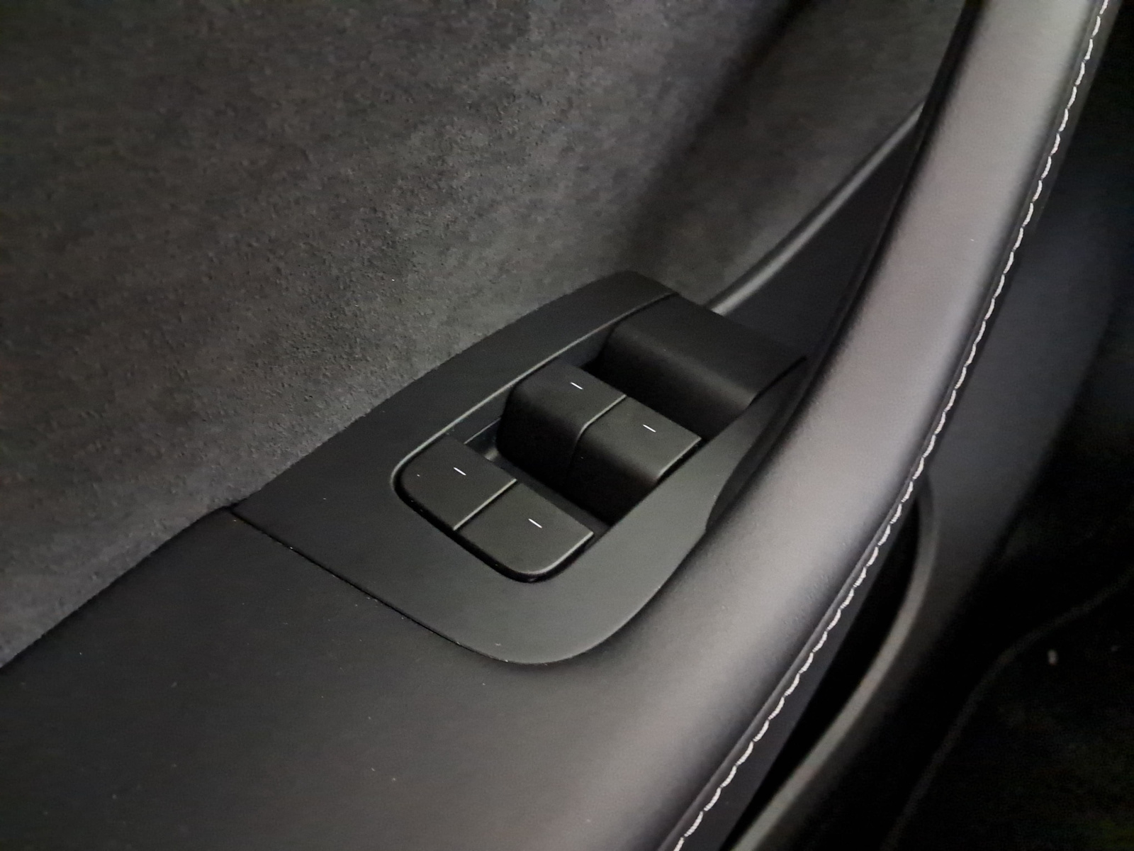 Tesla Model Y Standard Range – fotografie 22