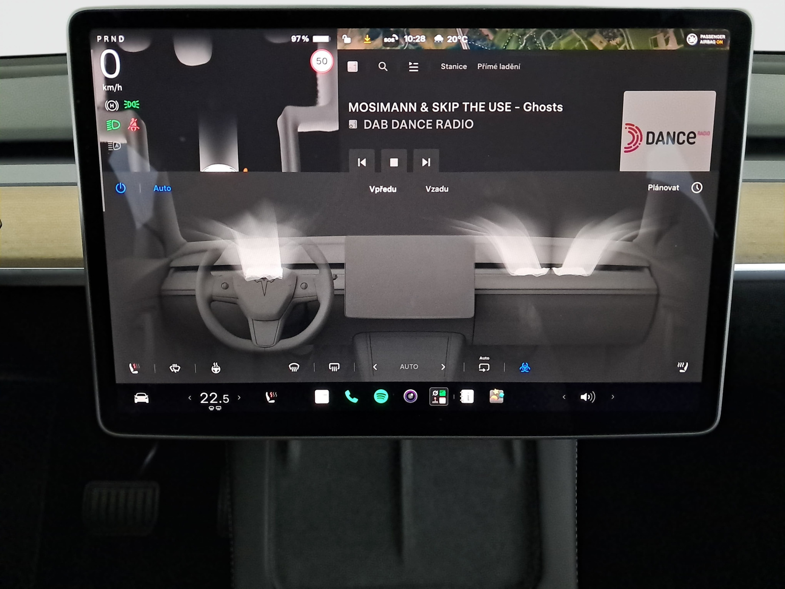Tesla Model Y Standard Range – fotografie 23