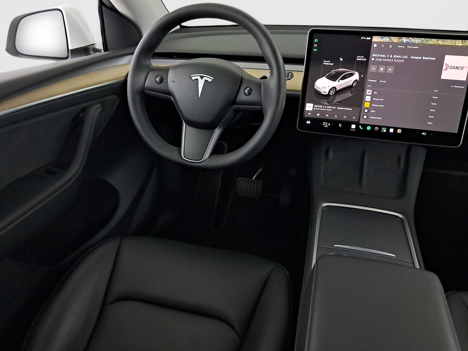 Tesla Model Y Standard Range – fotografie 9