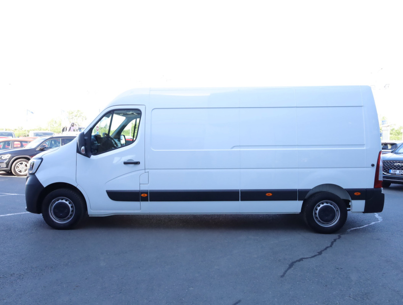Renault Master, 2024