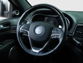 Jeep Grand Cherokee - 2020