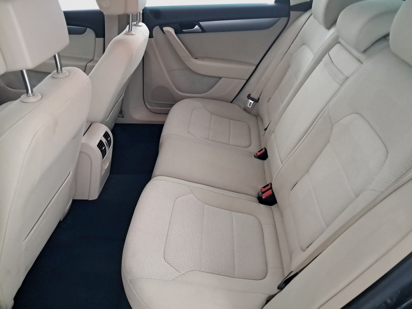 Volkswagen Passat, 2013