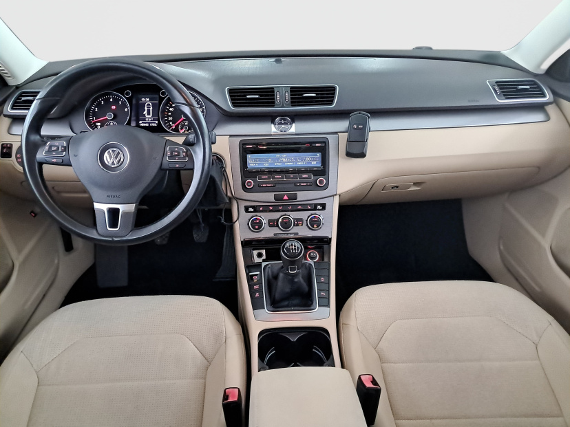 Volkswagen Passat, 2013