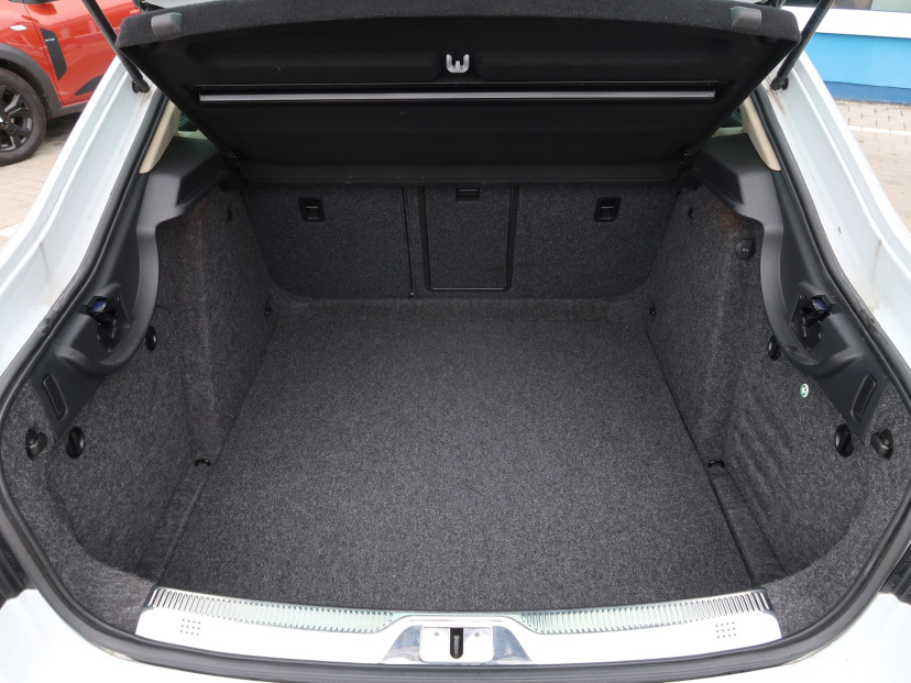 Škoda Superb, 2015