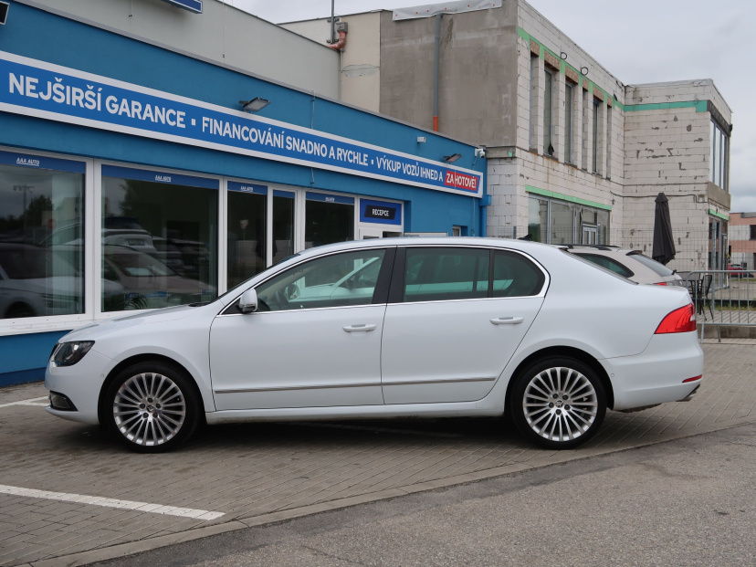 Škoda Superb, 2015