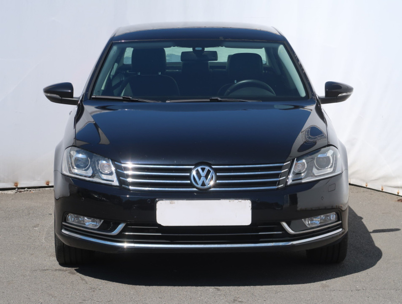 Volkswagen Passat, 2012