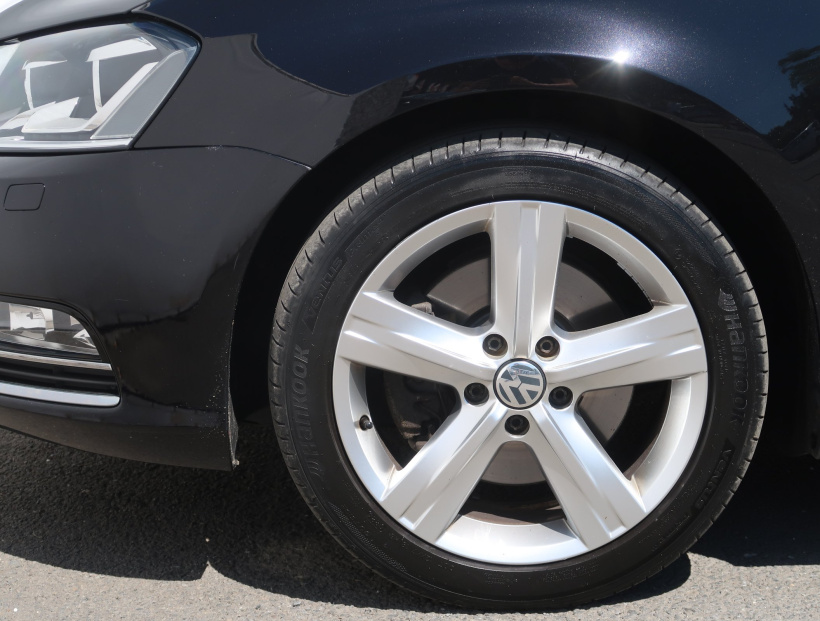 Volkswagen Passat, 2012