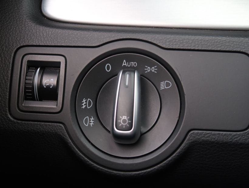 Volkswagen Passat, 2012