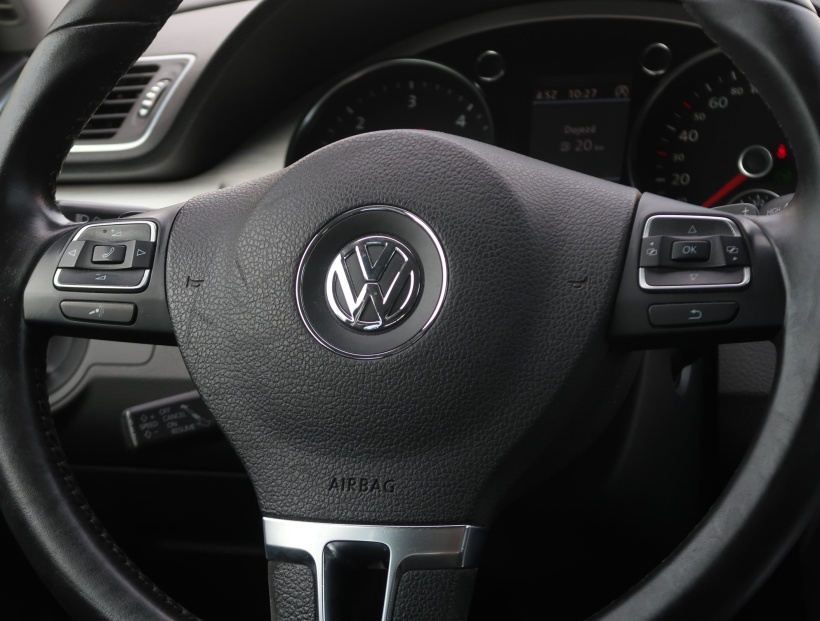 Volkswagen Passat, 2012