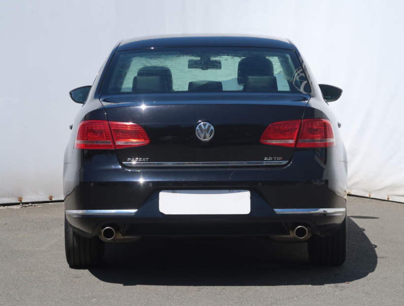 Volkswagen Passat, 2012