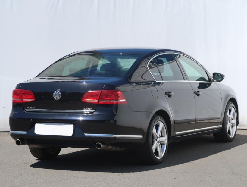 Volkswagen Passat, 2012