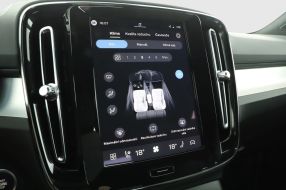 Volvo XC40 - 2026