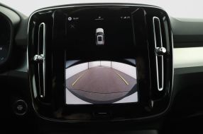 Volvo XC40 - 2026