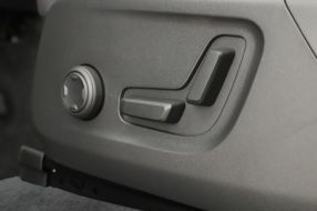 Volvo XC40 - 2026
