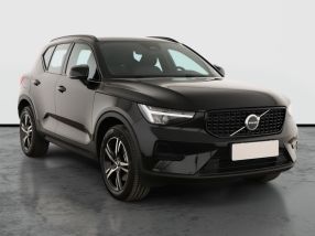 Volvo XC40 - 2026